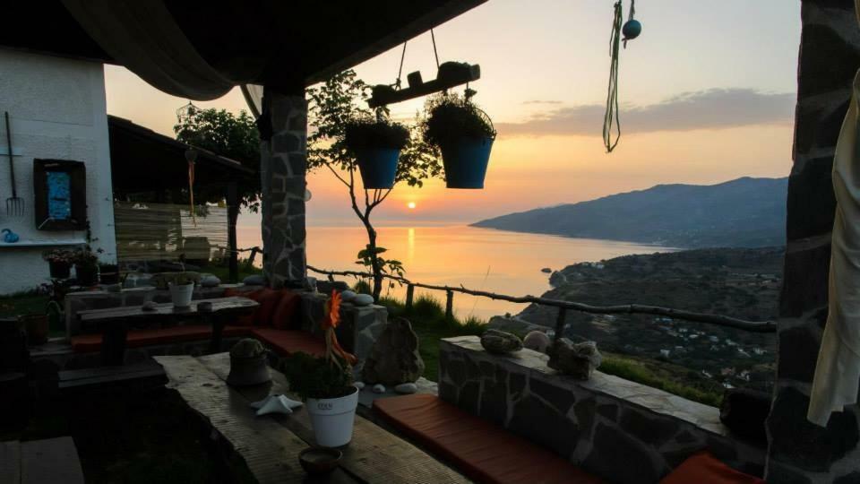 エヴディロスPanoramma Hause, Kampos Evdilou,Ikariaアパートメント エクステリア 写真